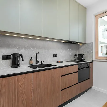 Chmielna 108a By Homeprime Apartament *